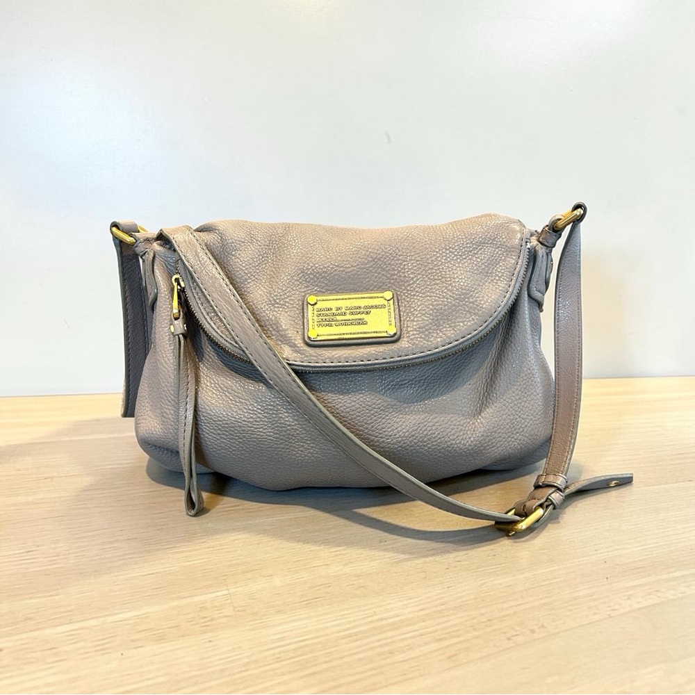 Marc by Marc Jacobs Beige Leather Classic Q Natasha Crossbody Bag Large